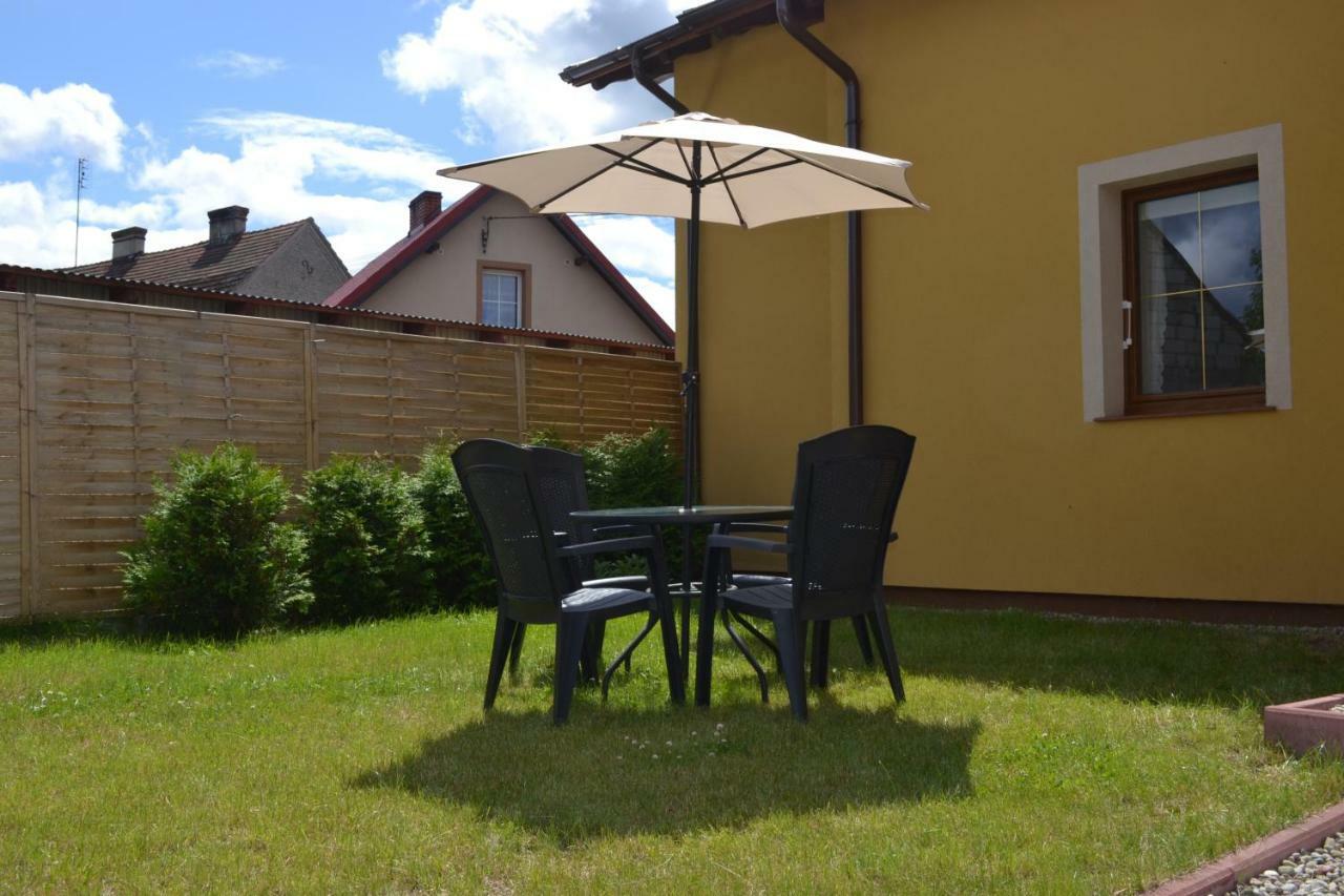 Dom U Ewy Bory Tucholskie Śliwice Exteriör bild